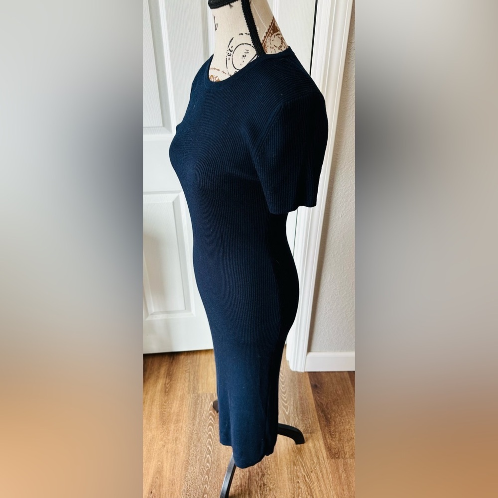 Short Sleeve Midi Sweater Dress - Picture 5 of 10
